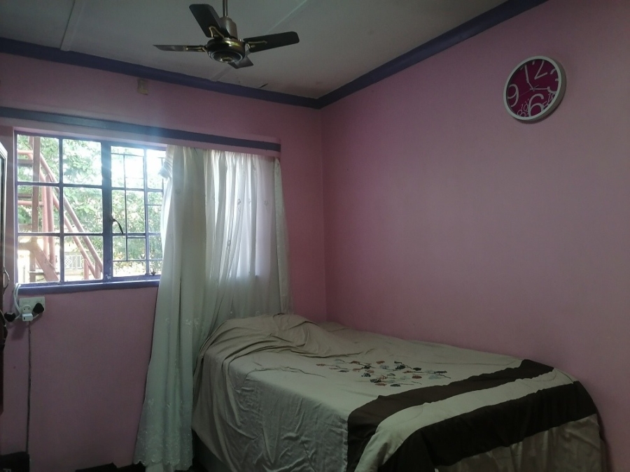 6 Bedroom Property for Sale in Mohadin North West